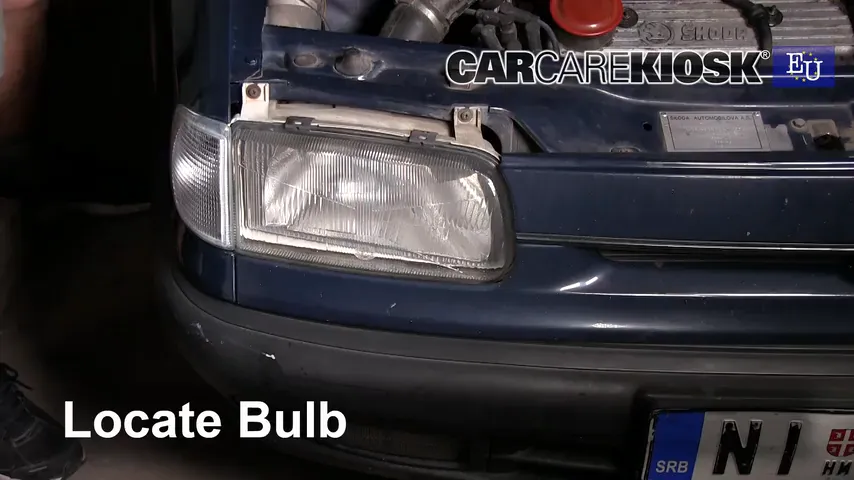 1997 Skoda Felicia LXi 1.3L 4 Cyl. Lights Headlight (replace bulb)